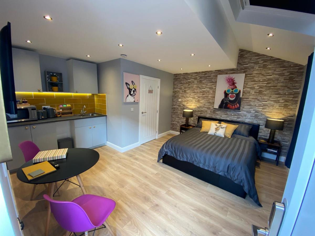 Modern Luxury 1 Bed Apartment With Parking Near Stansted Airport Stansted Mountfitchet Exterior foto